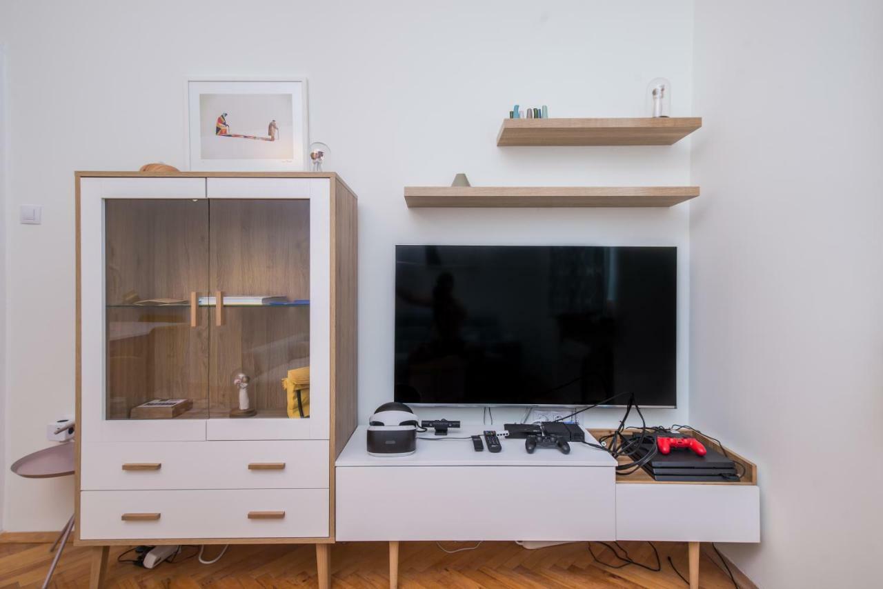 Designer & Luxurious, Business, One Bedroom Apartment In Top Central Sofia By Flat Mаnager エクステリア 写真